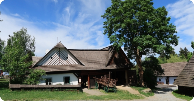 Skanzen Veselý kopec